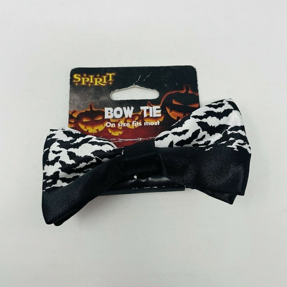 Spirit Halloween Adult Unisex Bat Print Bow Tie